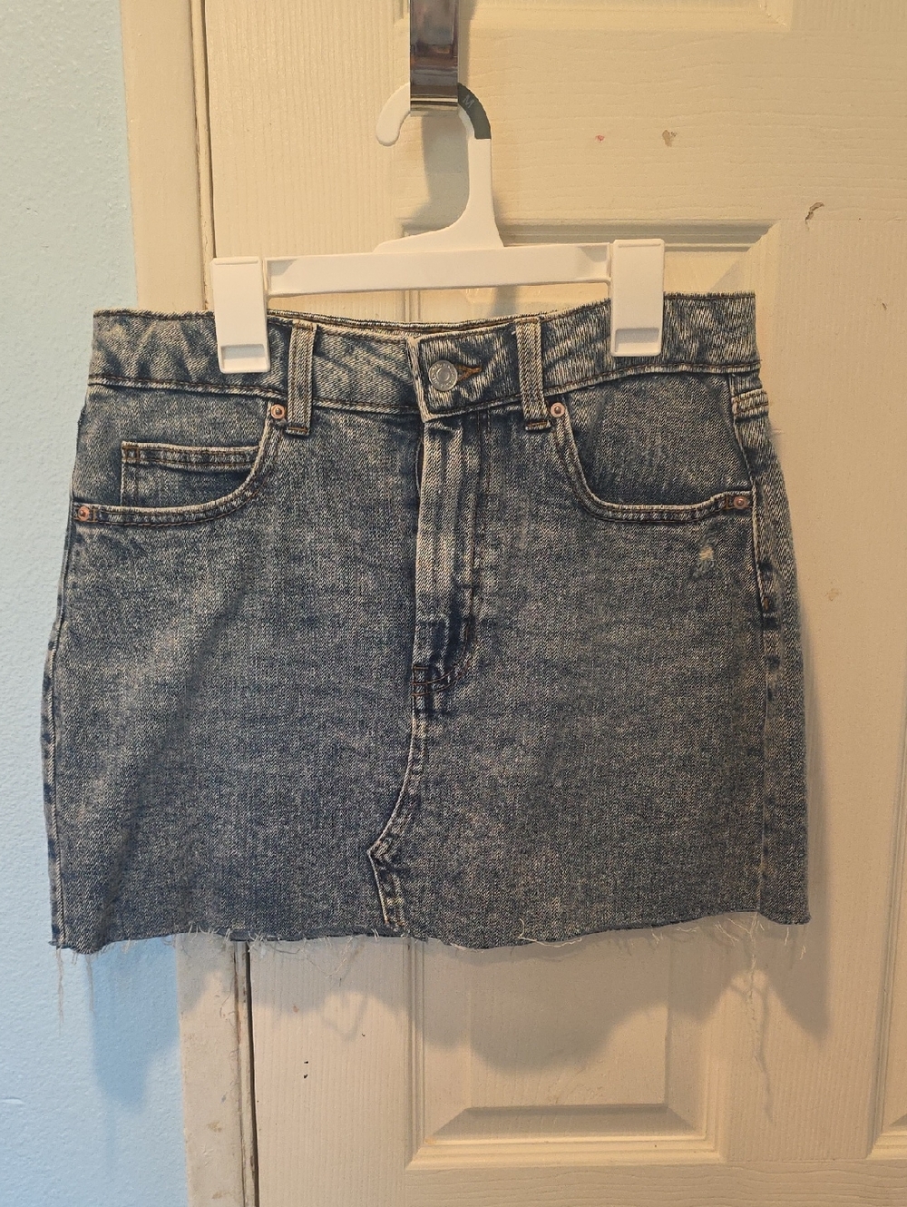 wild fable light blue denim mini skirt